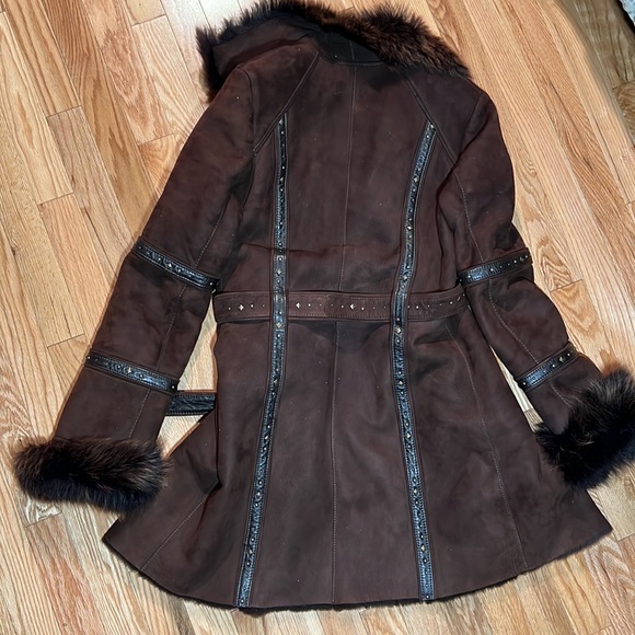 Rizal rich brown shearling coat. Size 34 fits like a true small - Picture 9 of 13